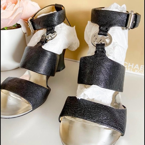 Michael Kors wedges - Picture 4 of 6